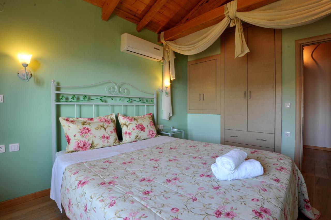 Villa Theodora View Apartments Zeys Agios Georgios Pagon Dış mekan fotoğraf